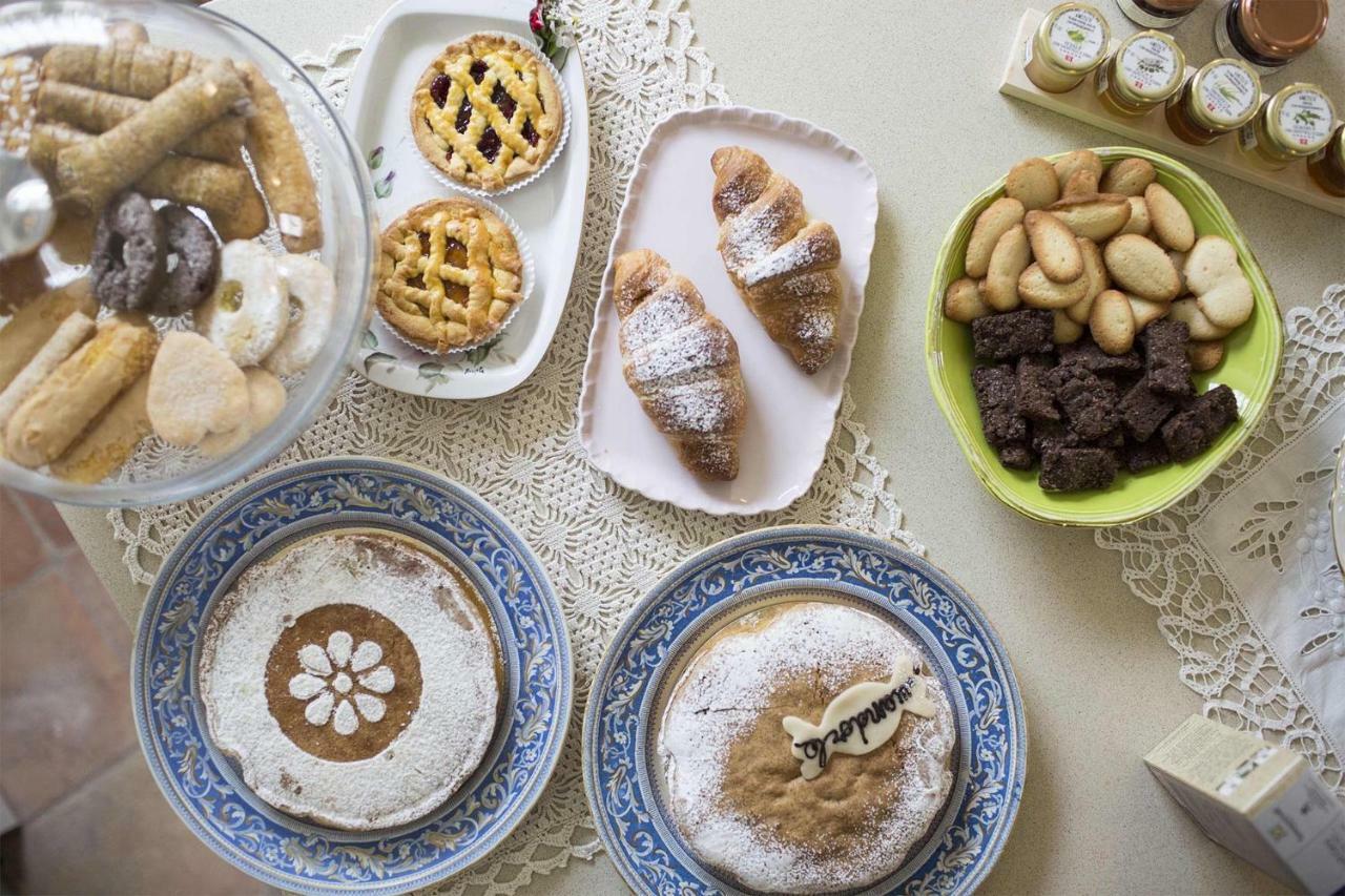 Carossi B&B Castagnole delle Lanze Esterno foto