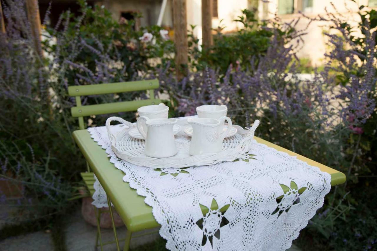 Carossi B&B Castagnole delle Lanze Esterno foto