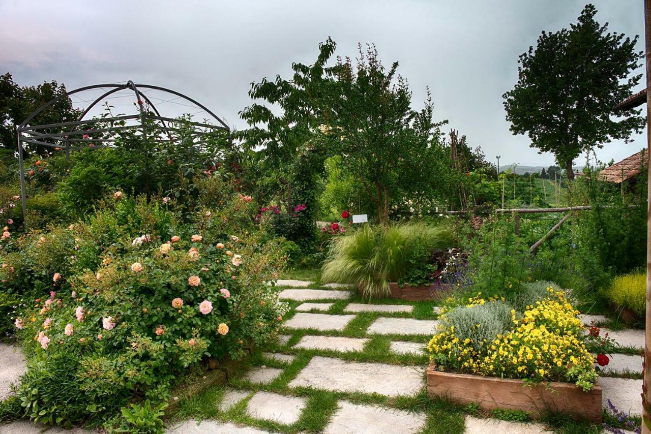 Carossi B&B Castagnole delle Lanze Esterno foto